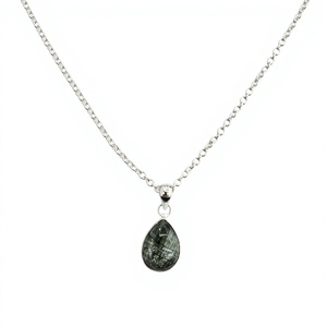 Pendentif en seraphinite naturelle en gros, en argent 925, en forme de goutte d'eau, avec pierre de cristal verte, pour femme, à porter au quotidien - Product Image 3