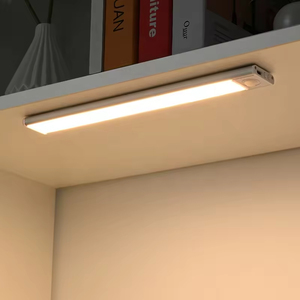 Capteur de mouvement mince de lumière d'armoire d'intérieur à la mode moderne de LED <span class=keywords><strong>avec</strong></span> la batterie rechargeable - Product Image 1