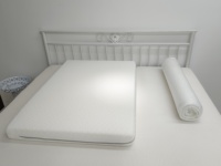 Matelas en mousse à mémoire de forme pliable à double usage, design moderne |   Utilisation à l'école et à la maison, rangement ultra-portable et compact, confort premium