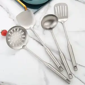 Mascotte Logo su misura in acciaio inox zuppa di cucina mestolo Skimmer Turner spatola cucchiaio di riso set di utensili fabbrica vendere direttamente