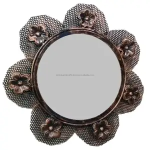 금속 꽃 벽 거울 금속 꽃잎 서라운드 미러 홈 장식은 고체를 위한 금속과 유리제 거울로 만들어집니다
