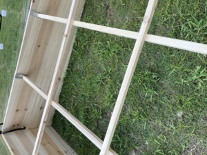 حوض زراعة خشبي كبير طبيعي اللون للحديقة والفناء الخلفي XWP013 - وعاء خارجي لزراعة الخضروات والأزهار للمنزل والمشاتل - Product Image 6