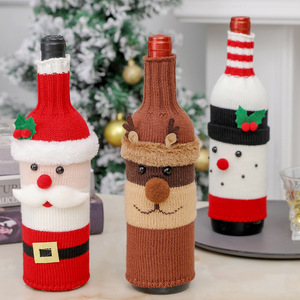 Copribottiglie Natalizi Classici in Maglia con Design <span class=keywords><strong>di</strong></span> Babbo Natale, Pupazzo <span class=keywords><strong>di</strong></span> Neve e Renna, Decorazioni Festive Ecologiche e Durevoli in Poliestere - Product Image 1