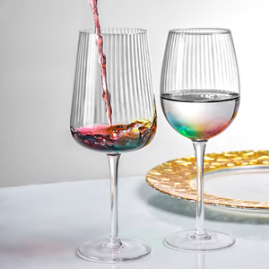 Meilleures ventes <span class=keywords><strong>Verre</strong></span> <span class=keywords><strong>à</strong></span> vin en cristal <span class=keywords><strong>à</strong></span> longue tige de couleur Spay <span class=keywords><strong>à</strong></span> rayures verticales <span class=keywords><strong>Verre</strong></span> <span class=keywords><strong>à</strong></span> <span class=keywords><strong>champagne</strong></span> coloré Gobelet <span class=keywords><strong>Verre</strong></span> <span class=keywords><strong>à</strong></span> boire pour mariage - Product Image 3