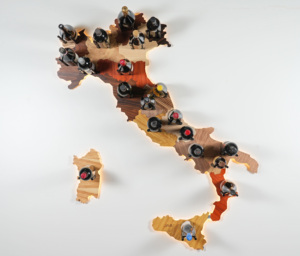Portabottiglie da vino di qualità italiana dal Design eccellente portabottiglie da vino a forma di italia luce fredda in legno naturale per la vendita all'esportazione - Product Image 5
