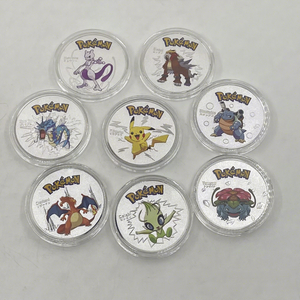Pièce de monnaie numismatique ronde de 4 cm en émail <span class=keywords><strong>or</strong></span> et <span class=keywords><strong>argent</strong></span>, motif Pokémon Pikachu Mewtwo, OEM ODM, 1 pièce par emballage en plastique sous sachet OPP - Product Image 1