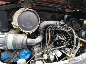 Excavatrice Doosan DX60 modèle 2015, 6 tonnes, 85% neuve, moteur Yanmar 85 CV, pompe hydraulique, composants principaux inclus, godet de 0,2 m³ d'occasion - Product Image 4