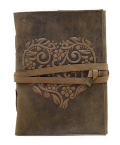 Carnets en cuir personnalisés en gros, carnets en cuir gaufré en forme de cœur, carnets pour femmes, carnets en cuir souple faits à la main - Product Image 1