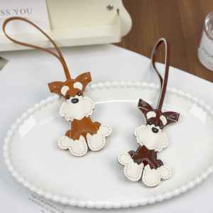 Adorable Llavero de Cuero con Diseño Realista de Perro Schnauzer, Anillo para Llaves Duradero, Regalo Perfecto para Amantes de los Perros - Product Image 1