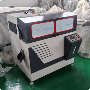 Machine à découper les profilés d'angle en aluminium, <span class=keywords><strong>PVC</strong></span>, UPVC pour la fabrication de fenêtres – Composants essentiels : Moteur, PLC, Construction - Product Image 3