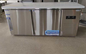 Refrigerador Bajo Mostrador Pusen <span class=keywords><strong>de</strong></span> 2 Puertas con Enfriamiento por Aire, Sin Escarcha, Mostrador para Ensaladas, Equipamiento <span class=keywords><strong>de</strong></span> Cocina para Mantener Alimentos Frescos - Product Image 6