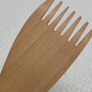 Peine de Madera Ecológico para Hilos, Tejido, Macramé, Artesanía con Fibras, Tapicería, Peine de Madera Grabado de Dientes Anchos para Hilos - Product Image 2