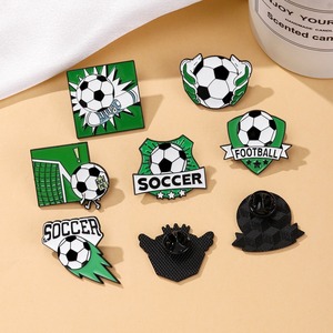 Épinglette de football en émail, drapeau américain patriotique, Canada, Mexique, cadeau pour supporter de football, Coupe du Monde 2026 - Product Image 4