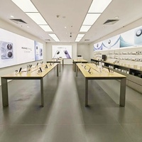 Aménagement intérieur de magasin de téléphonie mobile, table d'exposition pliable moderne, armoires, éclairage LED, matériaux écologiques, tailles personnalisables