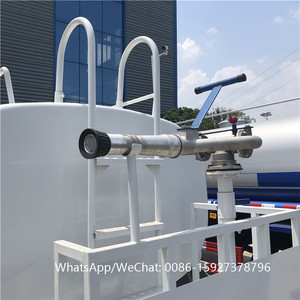 Nuovo Giappone Sprinkling acqua camion cisterna per la vendita - Product Image 6