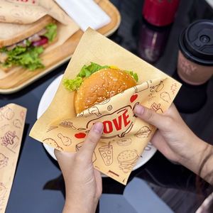 Sac en papier gras personnalisé jetable pour en-cas, hamburgers, frites, sacs à emporter pour chiens, beignets, sandwichs, déjeuner, nourriture, sacs de boulangerie biodégradables - Product Image 6