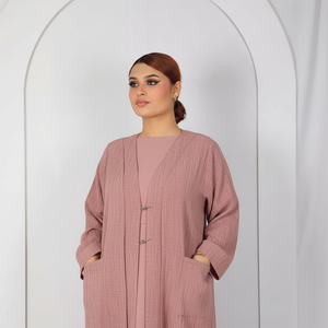 Abaya moderne légère en lin de qualité supérieure, ouverte sur le devant, pour l'été et les voyages, style minimaliste et modeste - Product Image 1