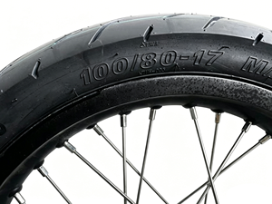 ล้ออัลลอยด์อลูมิเนียมขนาด <span class=keywords><strong>17</strong></span> นิ้ว สำหรับรถมอเตอร์ไซค์ไฟฟ้า SurRon Light Bee-X รุ่น Supermoto แบบซี่ลวด ขนาด<span class=keywords><strong>ยาง</strong></span> <span class=keywords><strong>80</strong></span>/90-<span class=keywords><strong>17</strong></span> <span class=keywords><strong>100</strong></span>/<span class=keywords><strong>80</strong></span>-<span class=keywords><strong>17</strong></span> ของใหม่ - Product Image 3