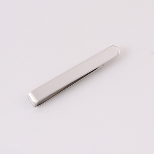 Cadeau pour homme Pinces à fermoir Pinces à <span class=keywords><strong>cravate</strong></span> en acier inoxydable or <span class=keywords><strong>argent</strong></span> Pinces à <span class=keywords><strong>cravate</strong></span> pour hommes pour costumes et cravates - Product Image 3
