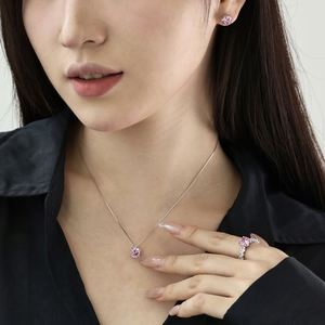 Conjunto de Joyas Dylam Charm Sparkle, Plata S925, Círculo Delicado con Circonita Cúbica 5A, Collar con Colgante, Pendientes y Anillo para Mujer - Product Image 4