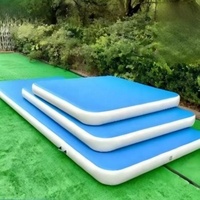 Tapis gonflable polyvalent pour le taekwondo, la cheerleading et le fitness, atterrissage en douceur, réduit le risque de blessure, adapté à tous les niveaux de compétence.