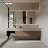Ensemble de coiffeuse de salle de bain contemporaine sur mesure avec prises de courant intégrées et organisateurs de tiroirs dissimulés