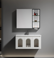 Set Meja Rias Kamar Mandi Minimalis Modern yang Dipasang di Dinding dengan Kabinet Cermin LED Pintar, Lemari Penyimpanan Putih, dan Wastafel Keramik