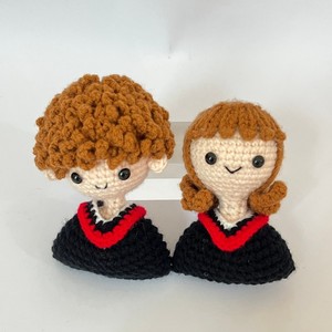 Poupées sorciers miniatures tricotées à la main, ensemble de couple amigurumi au crochet pour la décoration de sac à dos - Product Image 5