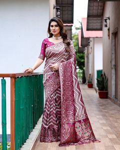 Kanjivaram Silk pattu Saree มีผ้าทอ pallu และตัดกันจากผู้ส่งออกอินเดีย - Product Image 3