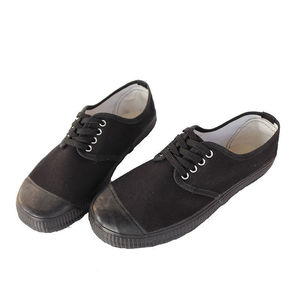 Chaussures de travail basses noires pour hommes, antidérapantes, résistantes à l'usure, couleur unie, protection des pieds pour le sport - Product Image 3