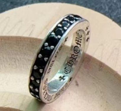 Rangée de diamants en argent avec diamants noirs