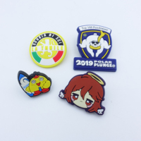 Épingles de revers amusantes, badges et épingles en caoutchouc personnalisés avec logo, pour vêtements, école, Kawaii, mignons, dessin animé, anime, anniversaire, impression UV, en silicone souple et PVC