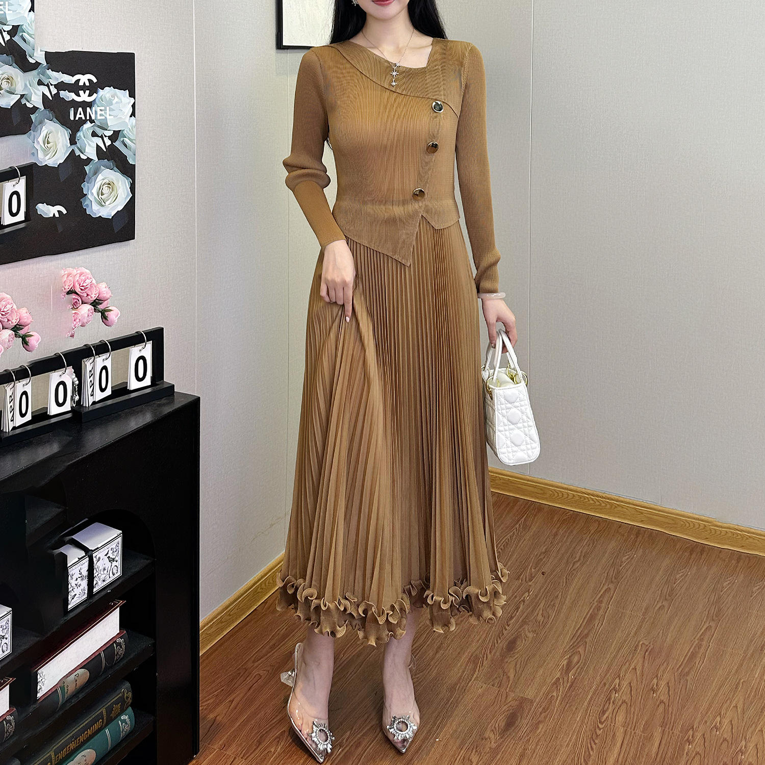 สีน้ำตาล