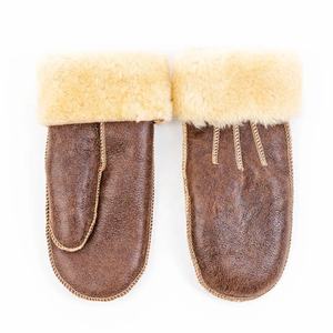 Natural-Transpirable Piel de invierno Piel de oveja Manoplas de cuero Lana cálida Color marrón Esquí Moda Guantes de cuero hechos a mano de Pakistán - Product Image 2