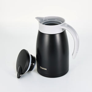 Thermos à café <span class=keywords><strong>OUDON</strong></span> 1,5 L en acier inoxydable à isolation sous vide avec poignées, design moderne et luxueux, gobelet portable pour les voyages et la maison, utilisation à chaud - Product Image 4