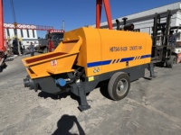 Pompe à béton statique SMCP40-10-82R 40m3/h, moteur diesel, montée sur remorque, avec télécommande et tuyaux