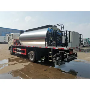 6000L Road Asphalt Sprayer 6T 6cbm bitume Truck 6 m3 distributore di asfalto con barra spray da 4.5m 6m