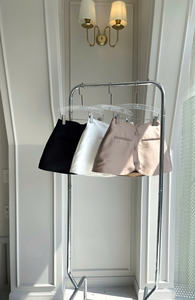 Coshe Alice Jupe courte décontractée à boutons brodés sur le devant pour femme Forme féminine Matériau doux et respirant Fabriqué en été - Product Image 6