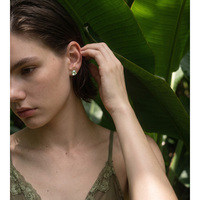 Boucles d'oreilles clous carrées en acier inoxydable avec cristaux K9, bijoux délicats et attrayants pour femmes, modèle XY 9052