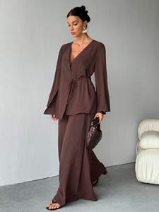 Completo Due Pezzi Casual Retrò da Donna, 100% Poliestere, Scollo a V, Vestibilità Ampia, per Uso Quotidiano, Primavera Autunno, Traspirante e ad Asciugatura Rapida - Product Image 1