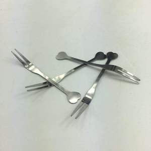 Stainless Steel Heart Shaped Fruit <b>Forks</b> <b>Dessert</b> Cake <b>Forks</b> Mooncake <b>Forks</b> Individually Packaged For Child Use - Product Image 4
