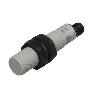 Capteur capacitif Carlo Gavazzi, précision 8 mm, corps en plastique, détection de proximité - Product Image 1