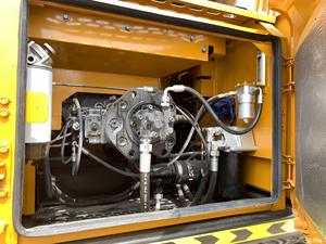 Shanghai Yard a utilisé la pelle Sany 235 économe en carburant avec d'excellentes performances Vanne hydraulique Kawasaki en stock - Product Image 4