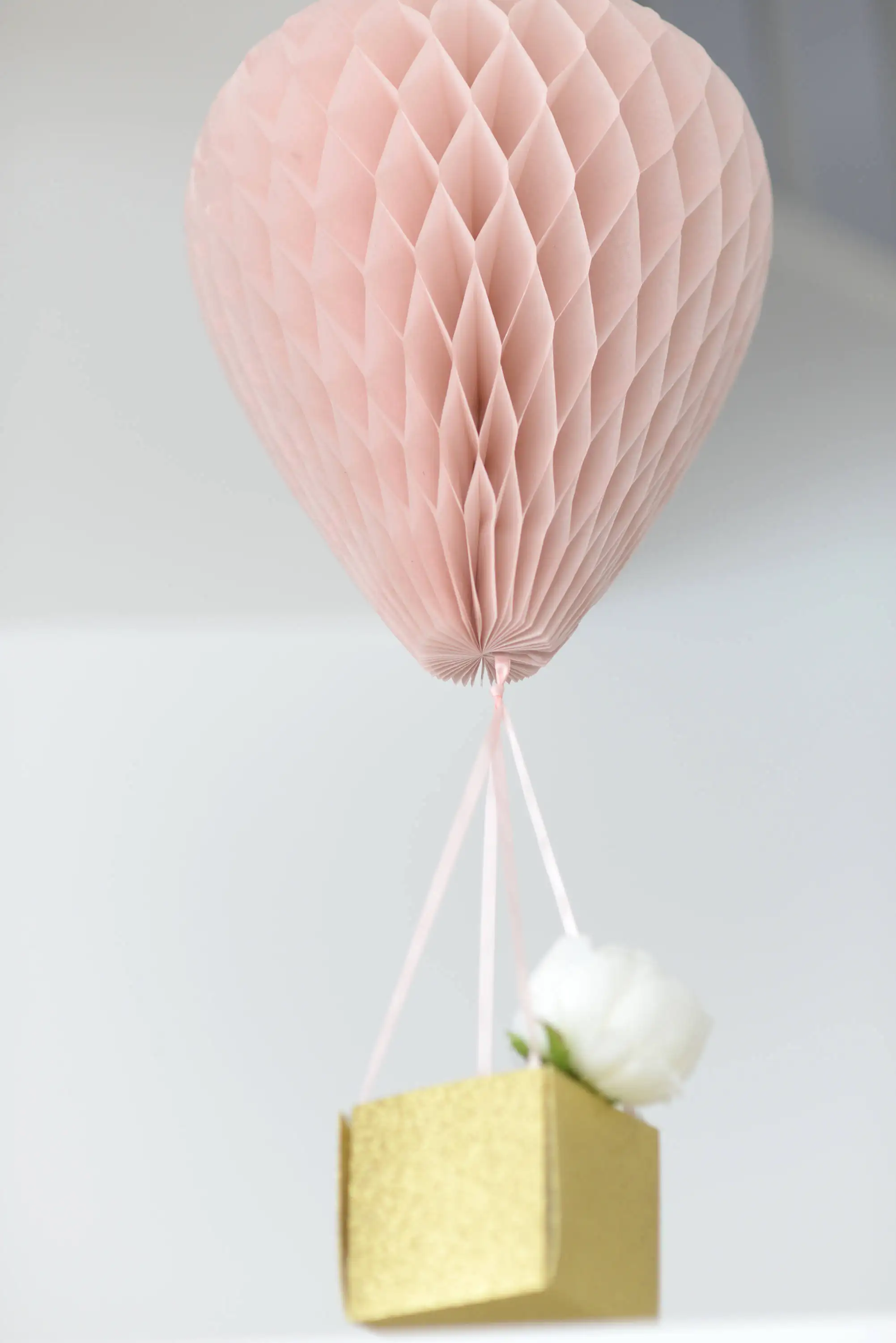 Balão de ar quente decoração de favo de mel para casamento, com cesta de papel personalizada, presente de presente, decoração de favo de mel