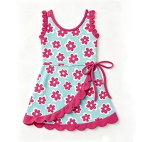 Robe d'été pour petites filles à motif mignon, style débardeur à enrouler, avec bord festonné et nœud décoratif, idéale pour le quotidien et les jeux