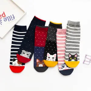 Женские хлопковые носки с мультяшным принтом в Корейском стиле, повседневные зимние хлопчатобумажные трикотажные плотные повседневные 7 видов цветов из 100% хлопка, доступны