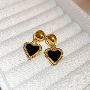 Orecchini a Cuore in Stile Francese, Gioielli Vintage Chic in Metallo Nero per Donna, Uso Quotidiano, Outfit da Festa, Regalo - Product Image 3
