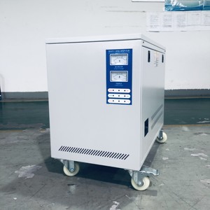 <span class=keywords><strong>Stabilisateur</strong></span> <span class=keywords><strong>de</strong></span> tension haute précision triphasé <span class=keywords><strong>380V</strong></span> à haute efficacité 20 KVA, 98% d'efficacité, <span class=keywords><strong>courant</strong></span> alternatif, matériau en cuivre, écran LCD - Product Image 2