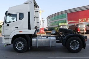 Haute Preuve Nouveau HOWO NX Tracteur Camions <span class=keywords><strong>MAN</strong></span> Engine 4x2 Remorque Tête <span class=keywords><strong>Camion</strong></span> <span class=keywords><strong>Prix</strong></span> - Product Image 5