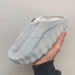 Pantuflas de Masaje Antideslizantes con Suela Gruesa, Transpirables, con Absorción de Impactos, Ligeras, para Uso Diario, Oferta 2026 - Product Image 1